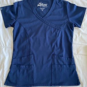 Women’s Scrubs Set
